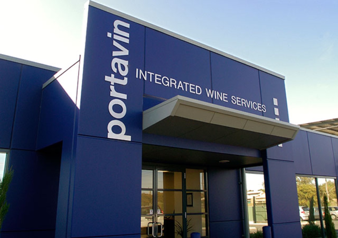 Portavin &mdash; image 2 of 3
